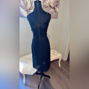 Express Lace Sweetheart Dress Midi